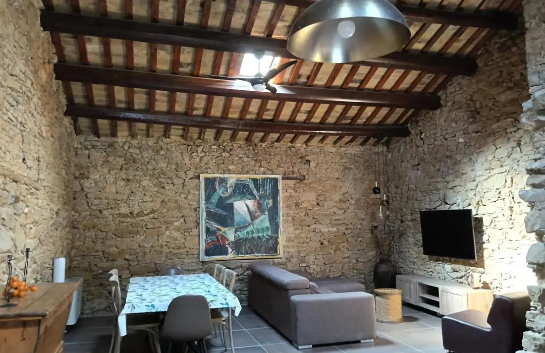 Casale Bavi-1